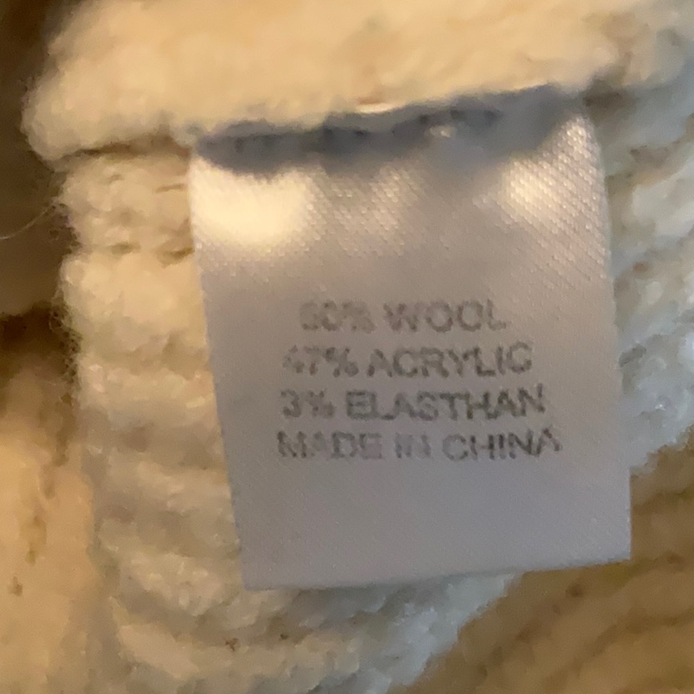📚Tuckernuck Caswell Sweater📚 - Picture 5 of 5